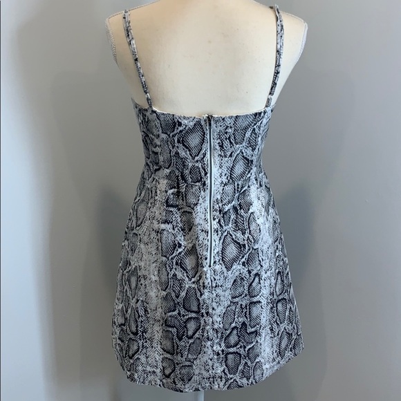 She & Sky Snake Print Dress - Picture 5 of 6